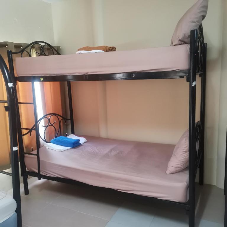 Haadrin Village Mixed Dorm – Koh Phangan
